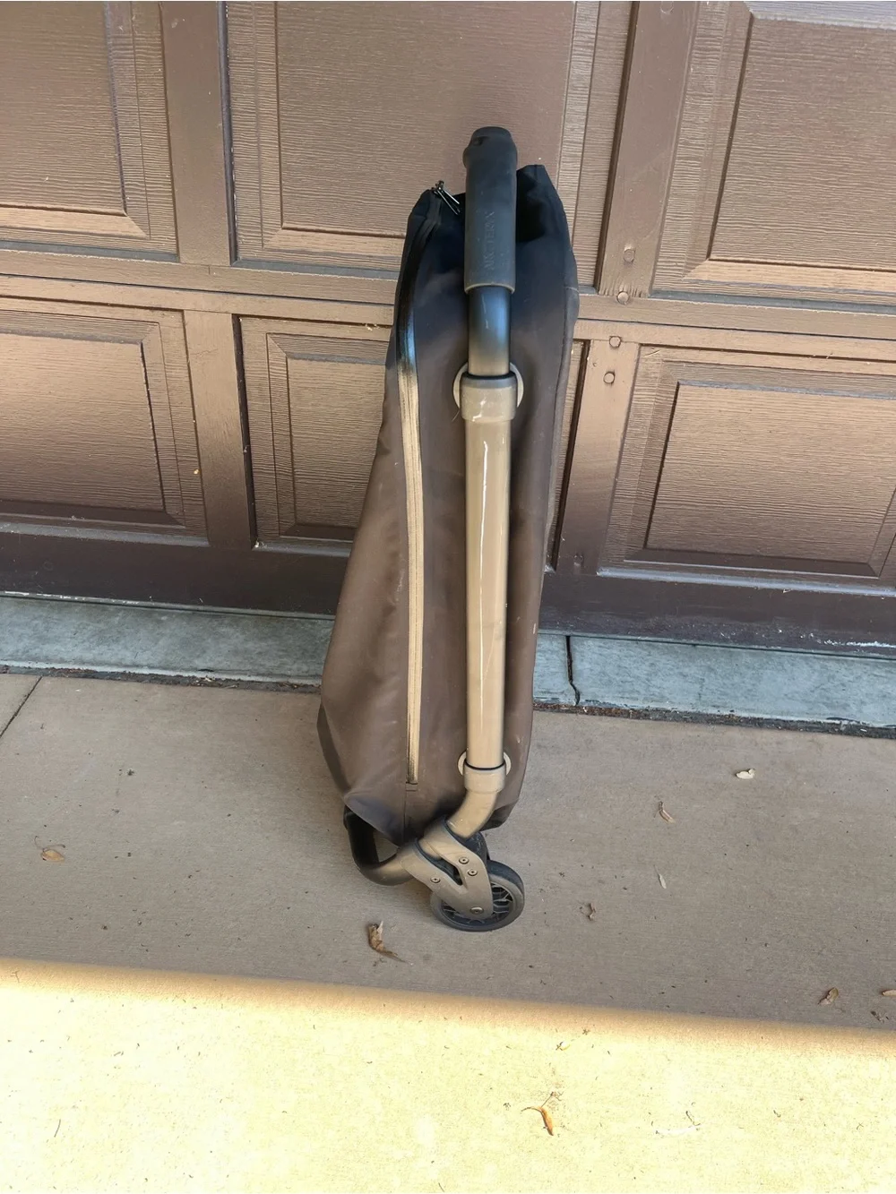 Arc’teryx V80 Rolling Travel Duffel Bag